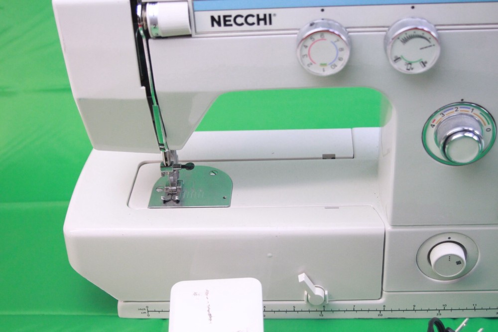 Vintage Necchi Model 537L Sewing Machine Read Description Used