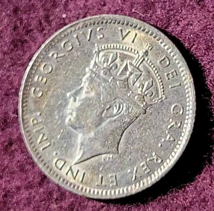 1940 NEWFOUNDLAND CANADA 10 cent silver - Solid AU stk#k909