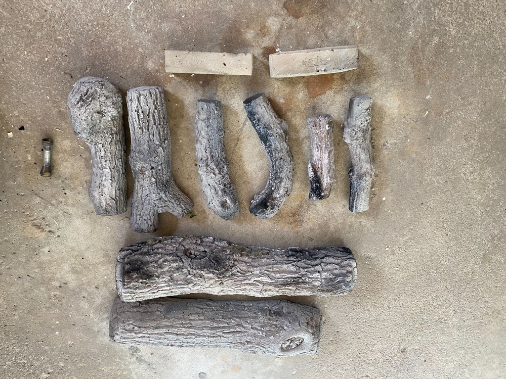 Modern Flame Ceramic Fireplace Logs Set - Pre-owned/Used.