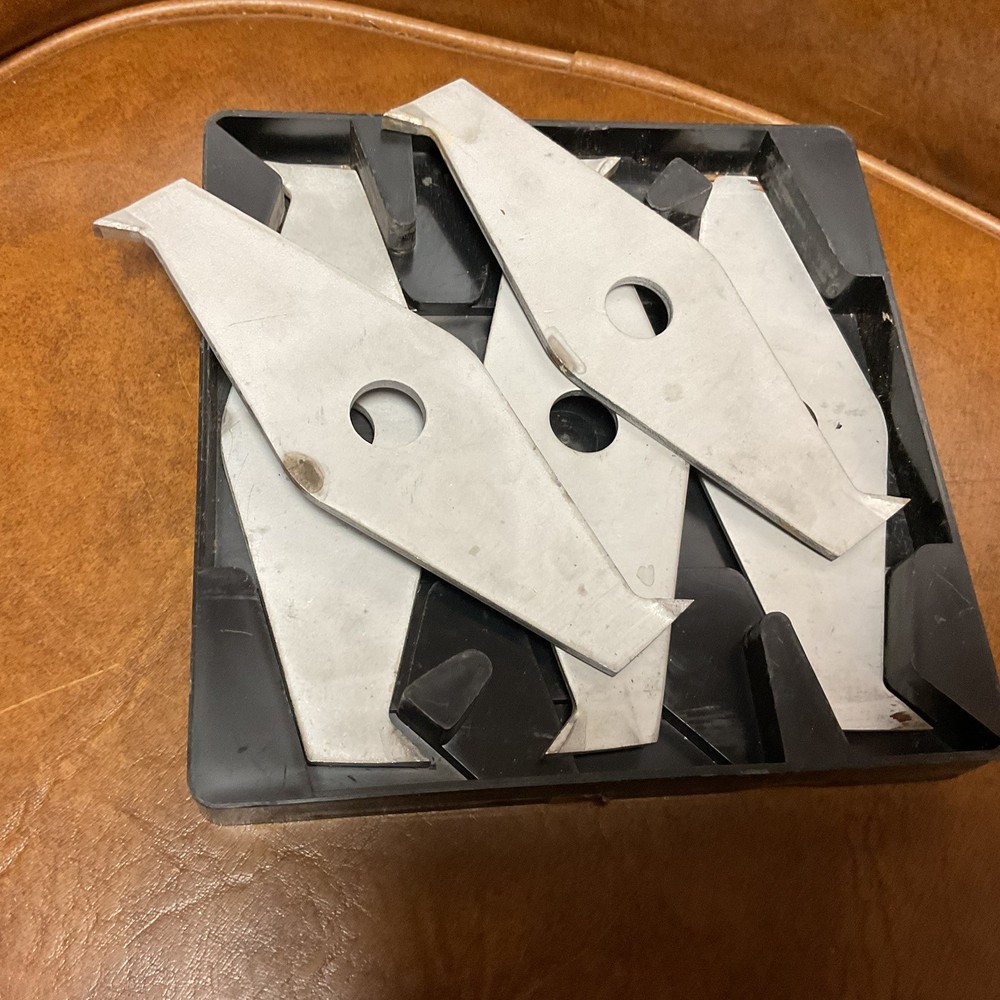5 Replacement Craftsmen DADO Chipper Blades. 1 Different.
