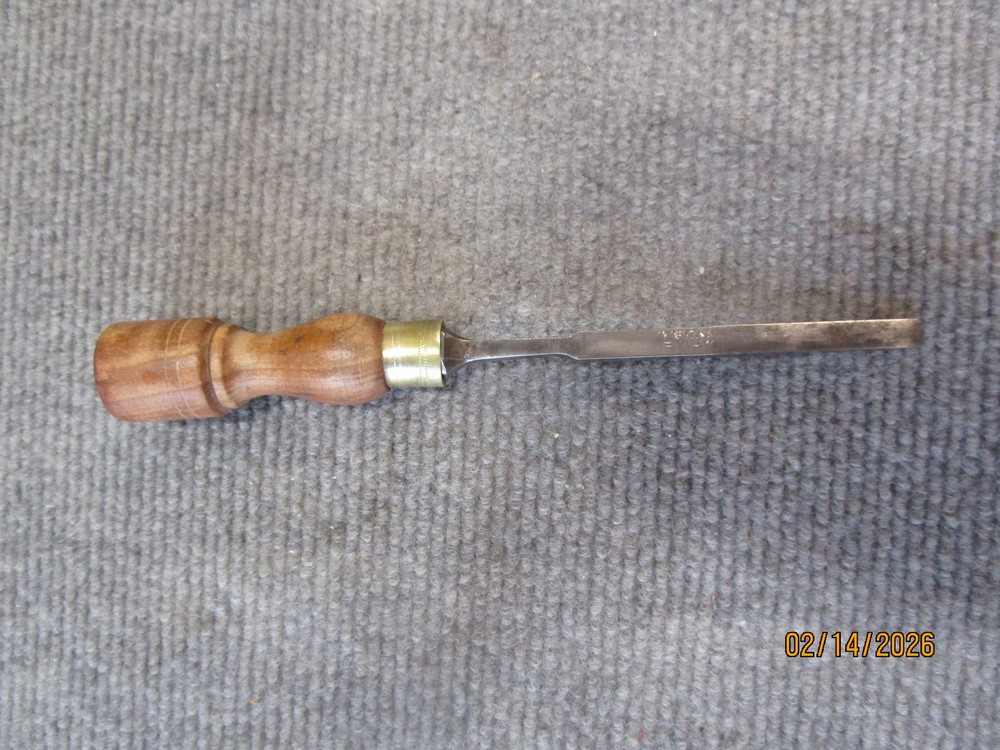 Vintage White 1/4" Wood Chisel