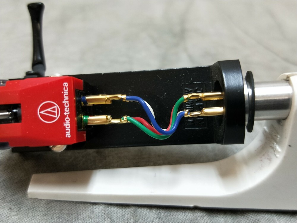 Audio-Technica AT100E Cartridge W/ Headshell In excellent Condition
