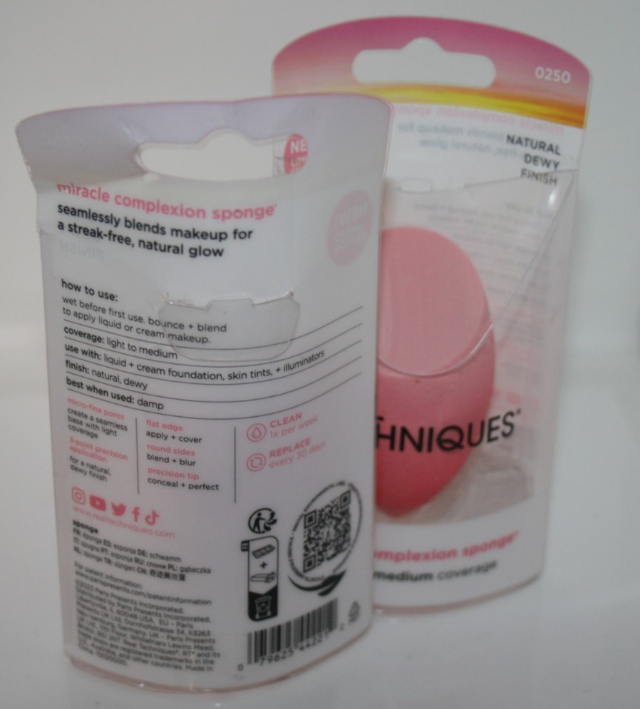 Real Techniques Miracle Complexion Sponge Light/Medium Blending 2 Packages