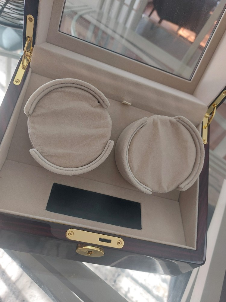 Chiyoda Watch Winder Double Nice!