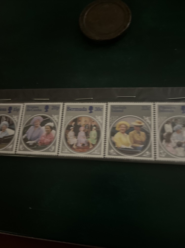 Vintage ELIZABETH COMMONWEALTH STAMP COLLECTION