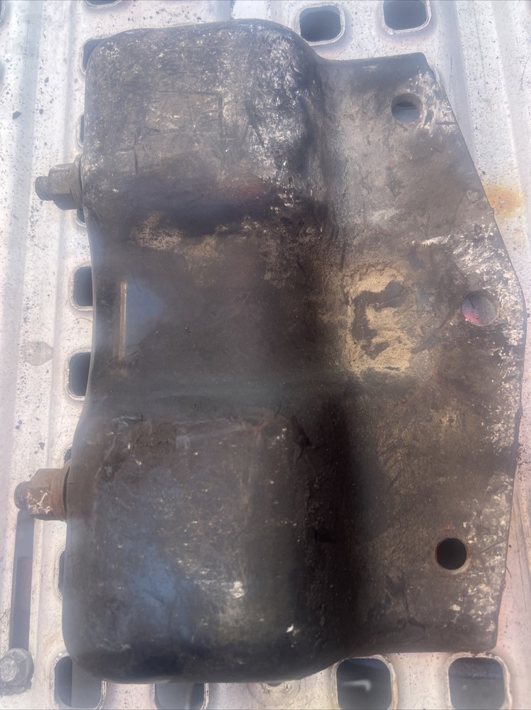 Freightliner Front Hood Hinge 1715554