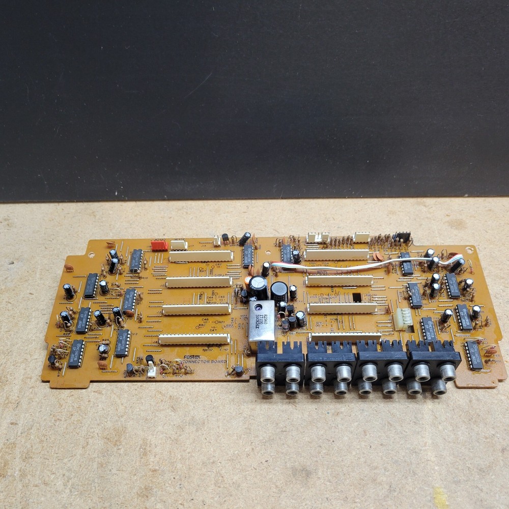 Fostex A-8 LR Connector board #8251101