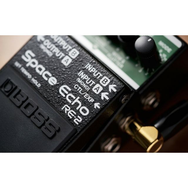 BOSS RE-2 Space Echo Compact Guitar Pedal Reissue with WOW Flutter