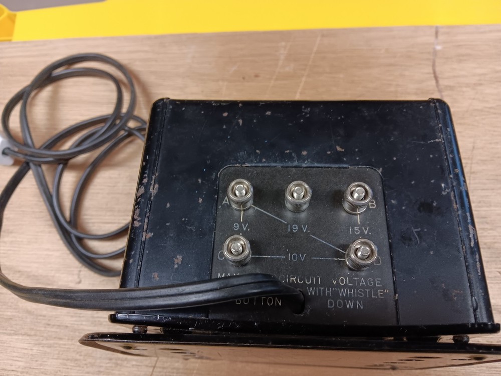 Working Lionel Multi-Control TRAINmaster Transformer Type RW 110 Watts
