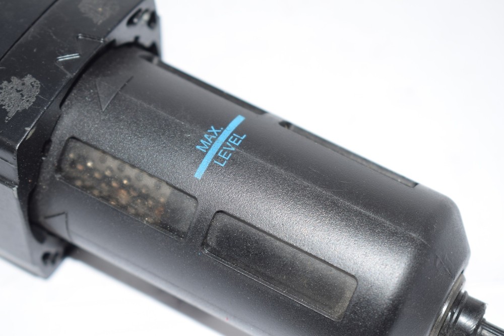 Polycarbonate Filter 150 PSI Manual Drain