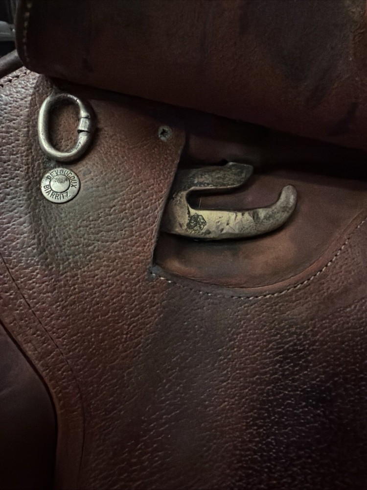 Devoucoux Biarritz Arcade Normale 16.5” 2A