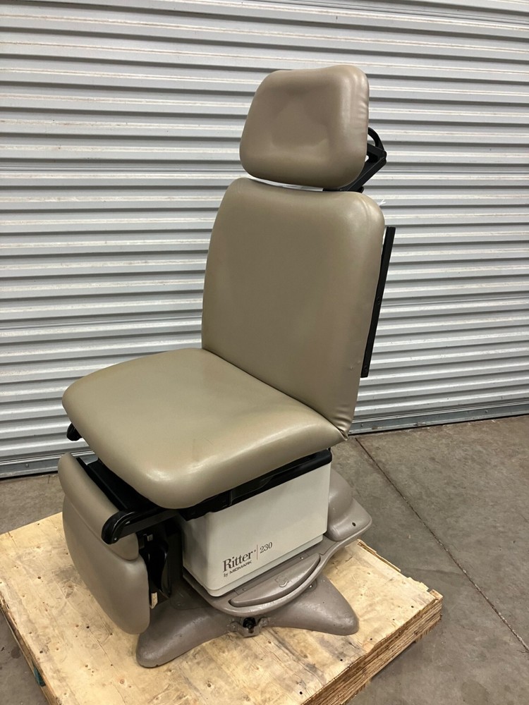 Midmark 230-003 Procedure Chair