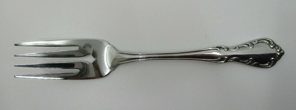 ONEIDA STAINLESS ST LOUIS SALAD FORK - 6 1/4" - 01D