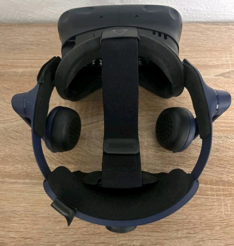 HTC Vive PRO 2 VR Headset With Display Cable