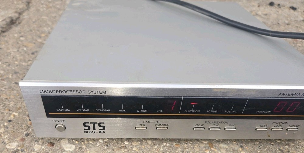 Satellite Technology Services STS antenna actuator model MBS-AA-1 powers on