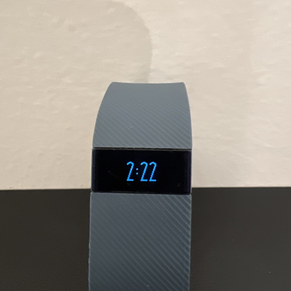 Fitbit Charge FB404 Black Fitness Activity Tracker Working