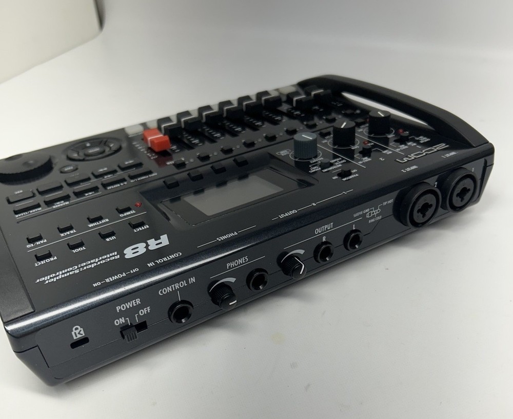 Zoom R8 Multitrack Recorder: Interface: Controller Sampler In Box Tutorial DVD