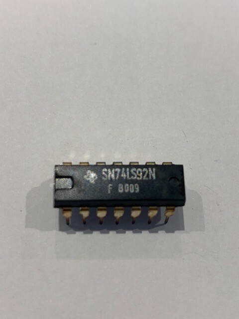 SN74LS92N   IC