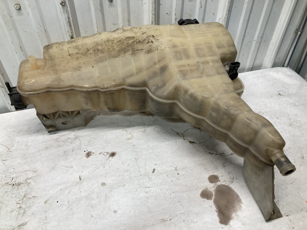 2012-2018 Peterbilt 579 Radiator Overflow Bottle - Used