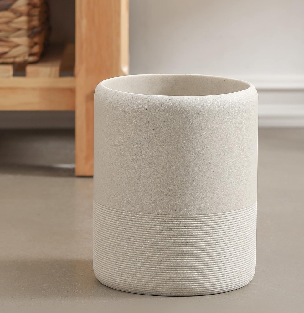 QL Designs Polyresin Wastebasket, Garbage Receptacle Bin