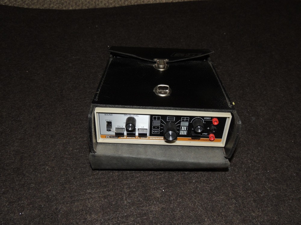 B+K Precision 1248 Digital I.C. Color Generator w/ Case