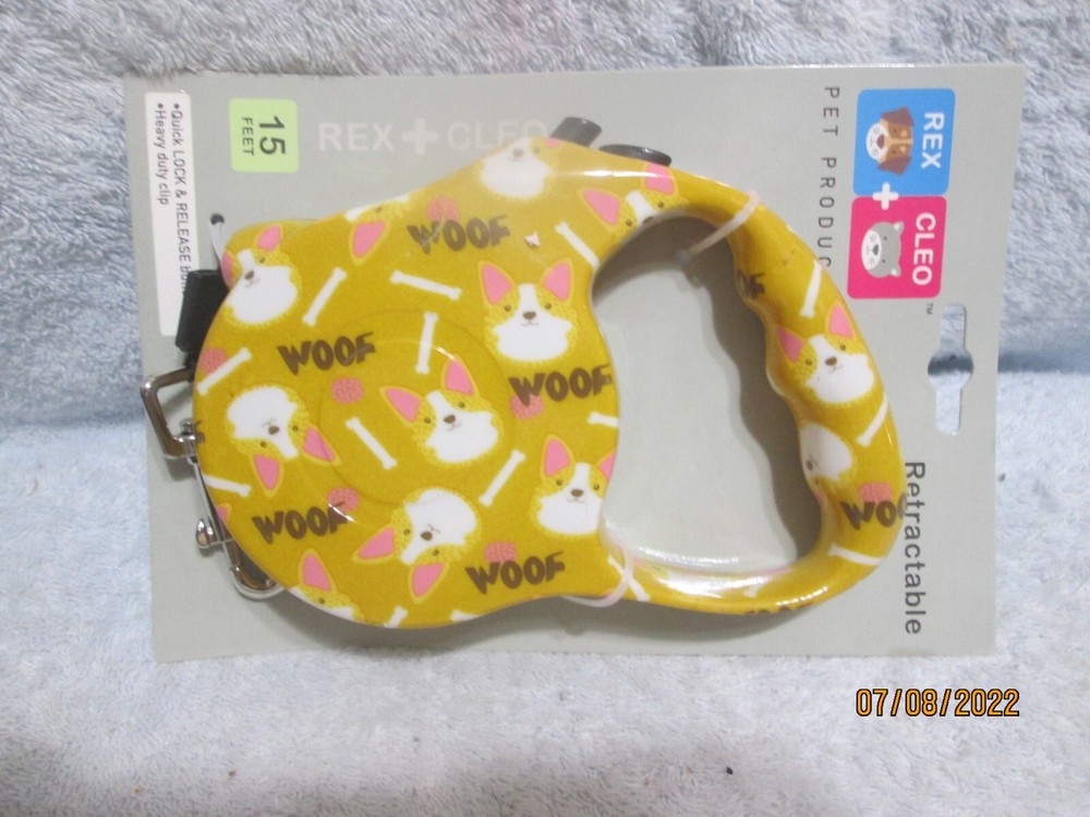Rex Cleo Retractable Dog Leash 15 Ft. Woof