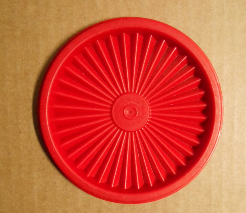 Tupperware Servalier Bright Red Replacement Lid Only #812 B15
