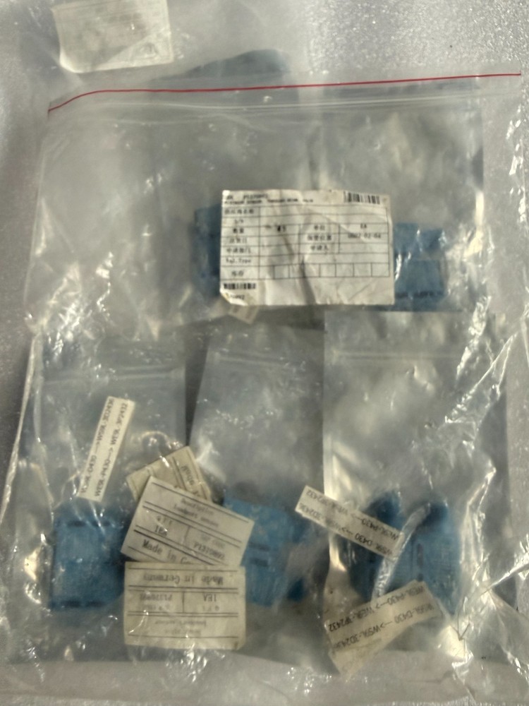 SICK WS9L-3D2436 SENSOR(Qty:2), new