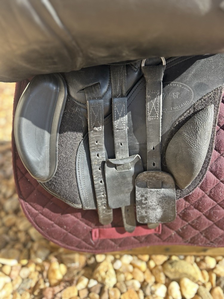 17.5” Kent & Masters General Purpose Saddle – Adjustable Gullet