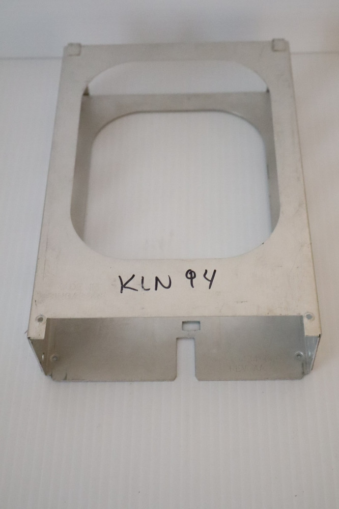 Bendix King KLN 94 GPS Mounting Tray / Backplate / Connectors