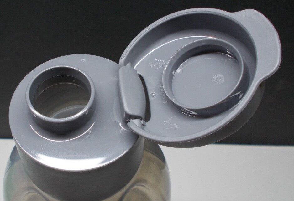 Tupperware 9153A Eco Water Bottle 34 Oz. Grey