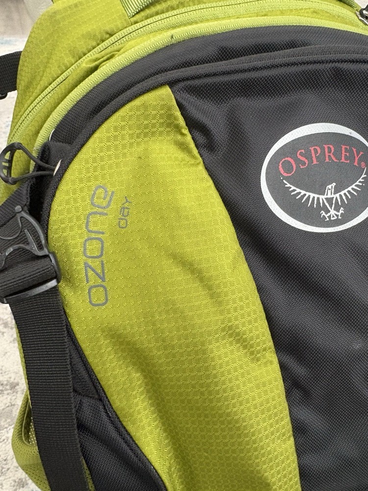 Osprey Ozone Day Pack Backpack Olive Lime Green Hiking Shuttle Padded Strap EUC