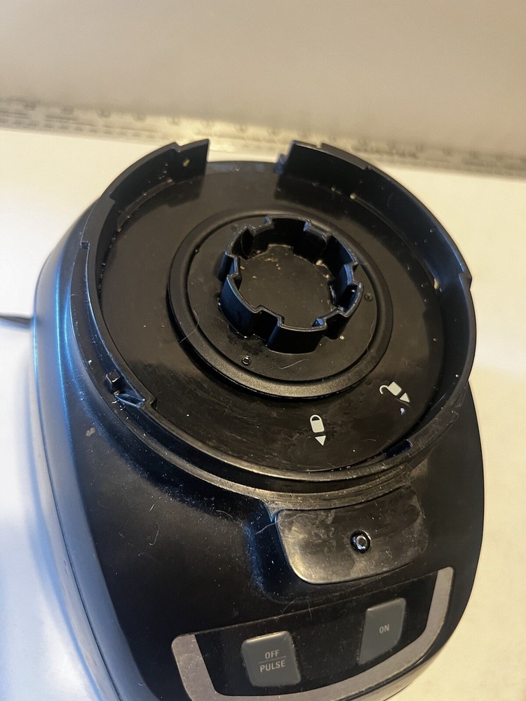 BLACK & DECKER Food Processor Motor Base NOT WORKING FP1600B