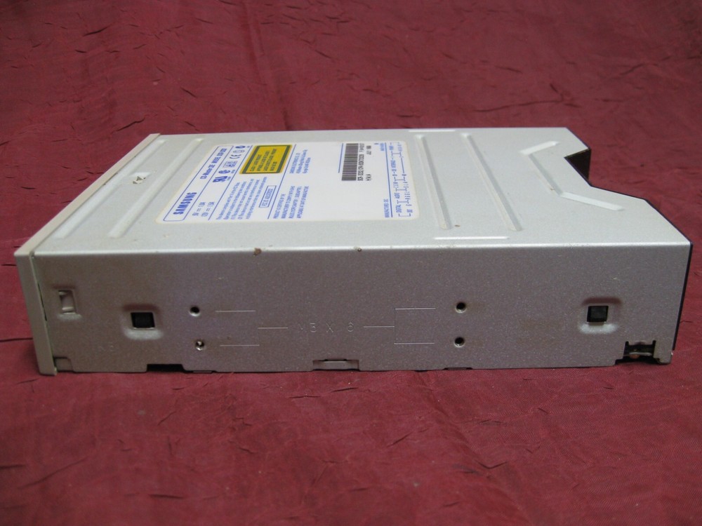 Samsung IDE SCR-3232 CD-Master 32E CD-Rom Drive Internal Grey Bezel
