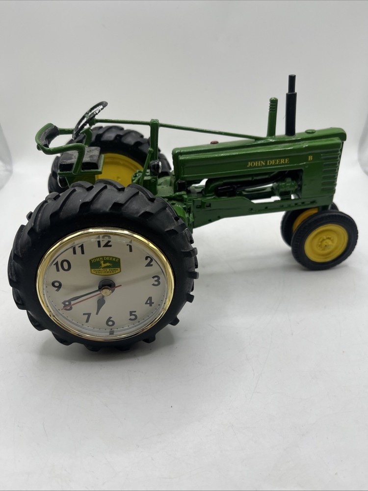 Danbury Mint John Deere 1948 Model "B" Tractor Desk Clock 8”