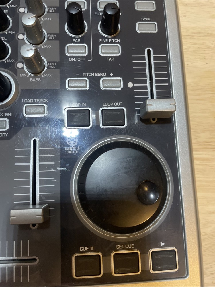 Numark Total Control DJ Double Mixing Deck No Power cable or usb cord