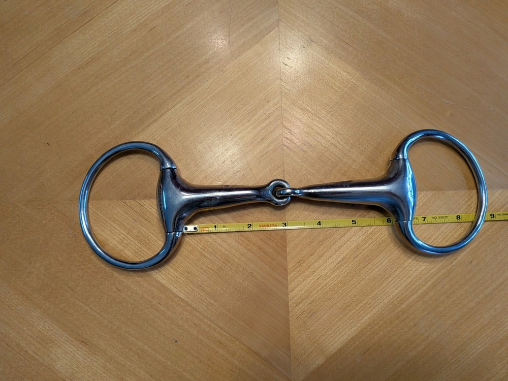 Eggbutt Snaffle Bit - Hollow Mouth - 5.50" to 6.00"