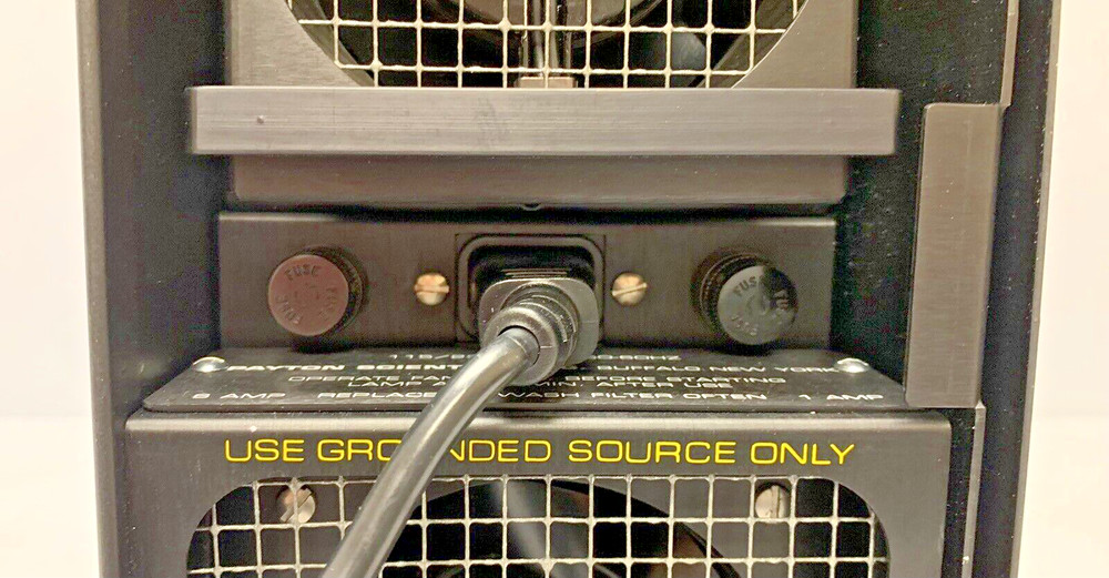 Luma-Lite 2000A Forensic Light W/ Accessories