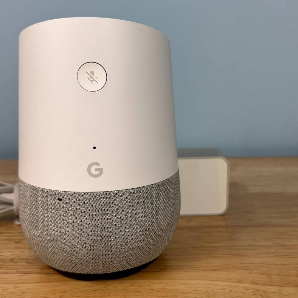 Google Home White Smart Speaker Voice Assistant Bluetooth Wireless