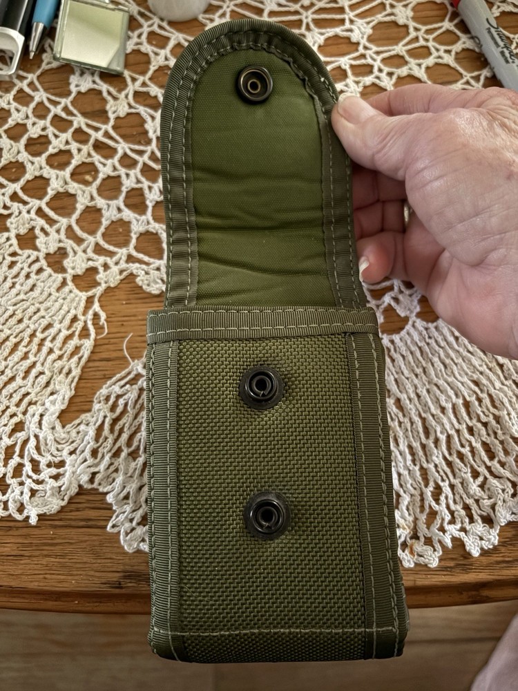 Magazine Holder 2 Cell No Brand Preowned
