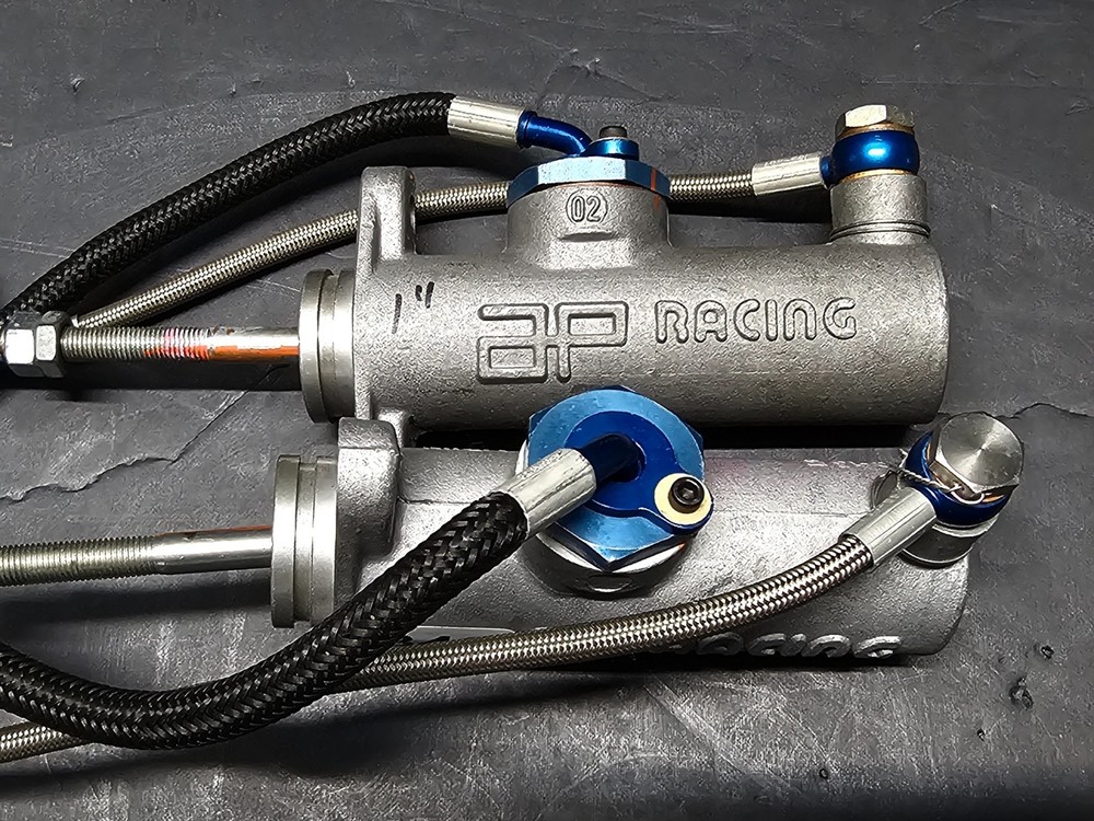 2 AP Master Cylinders (Push Type) CP6093-96