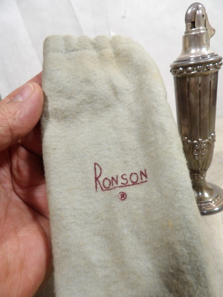 Vintage 1940s50s Ronson Juno Silverplate Table Lighter W/Bag