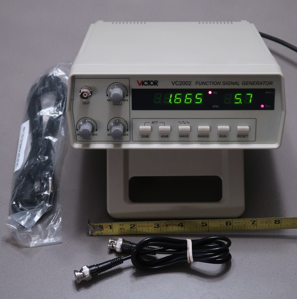 YITENSEN VC2002 Function Signal Generator 8 digit LED display Frequency Voltage