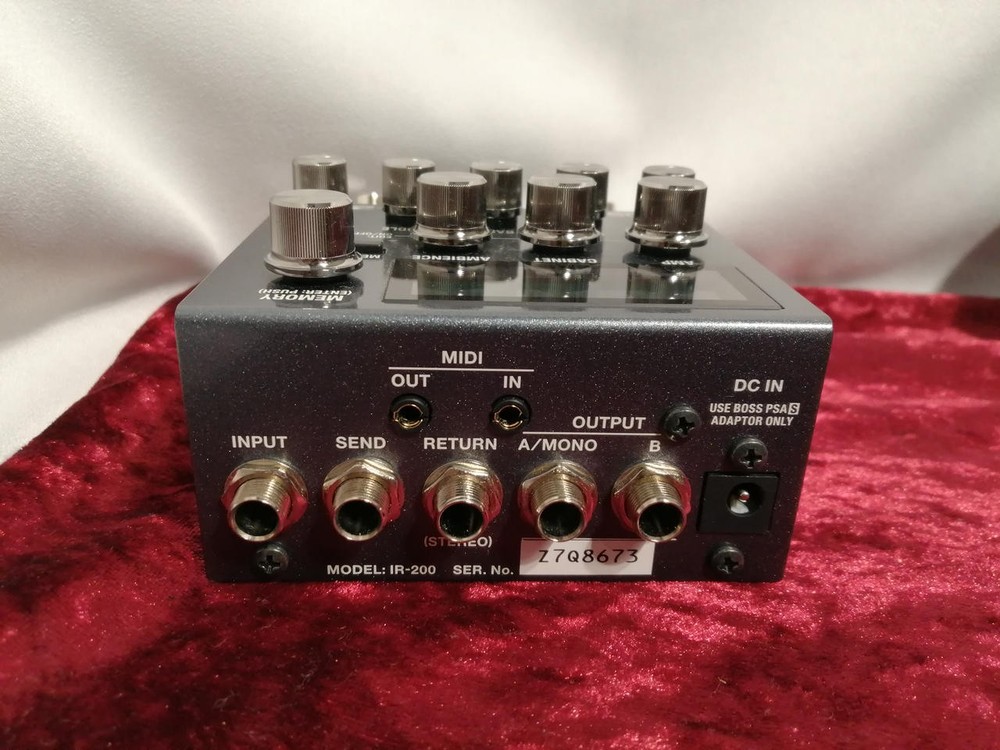 Boss IR-200 Amp & IR Cabinet Pedal