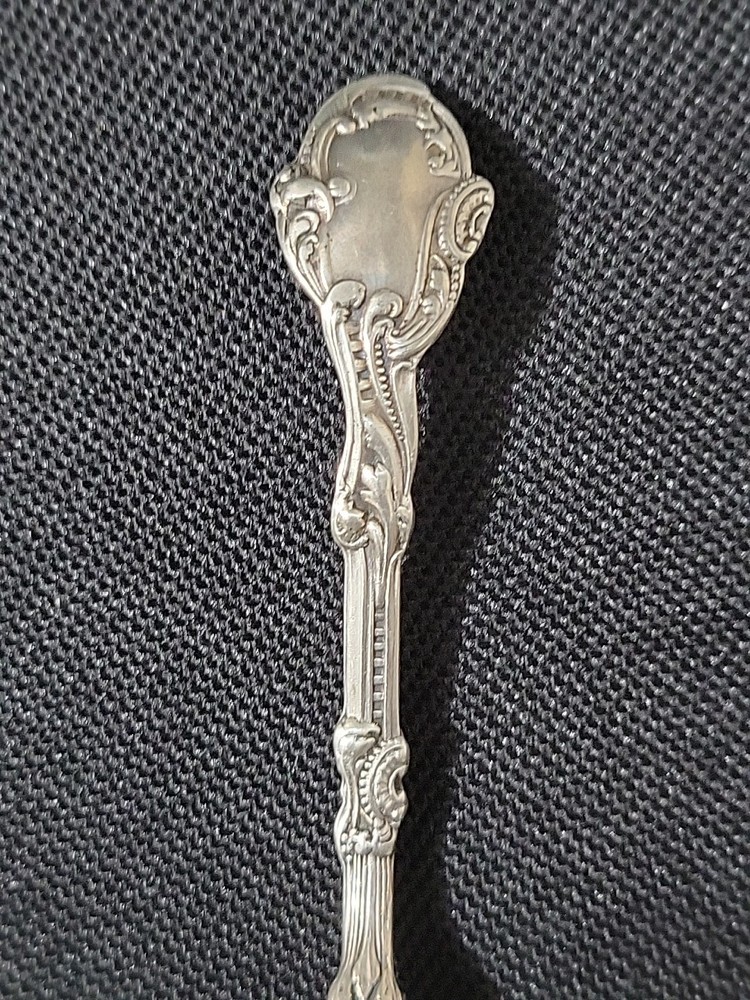 Antique Gorham Chantilly Pattern Sterling Silver Lemon Fork Copyright 88 13g