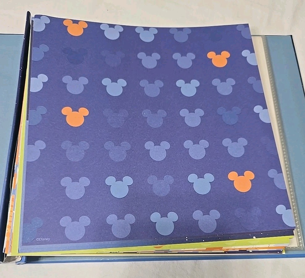 Disney Mickey Mouse And Minnie Mouse Scrapbook Castle