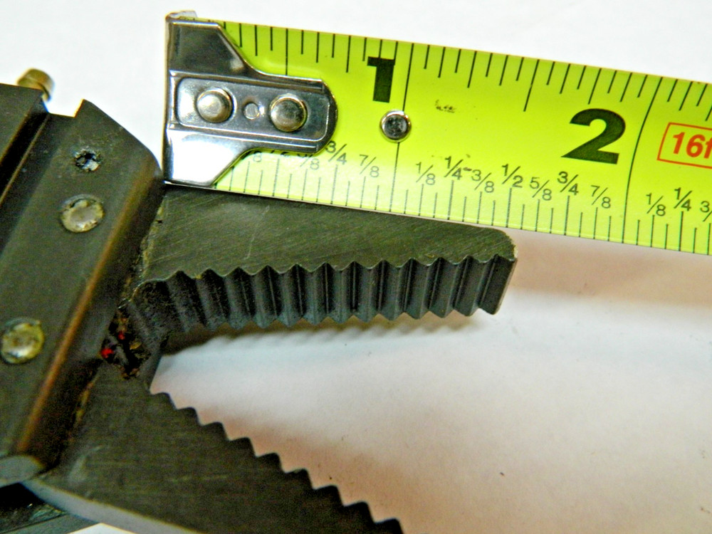 SENVEX AA-22-NO Angular Self-Centring Pneumatic Gripper, Normally Open