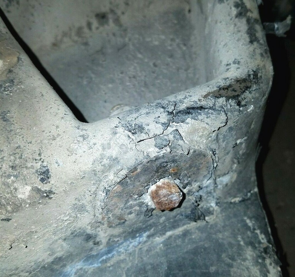 KENWORTH T-2000 FRAME HORN B11-1000-1R