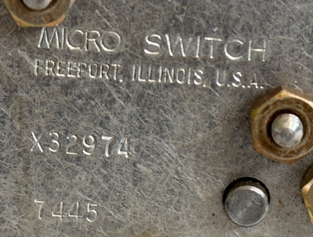 USED Micro Switch X32974 Rotary Cam Switch