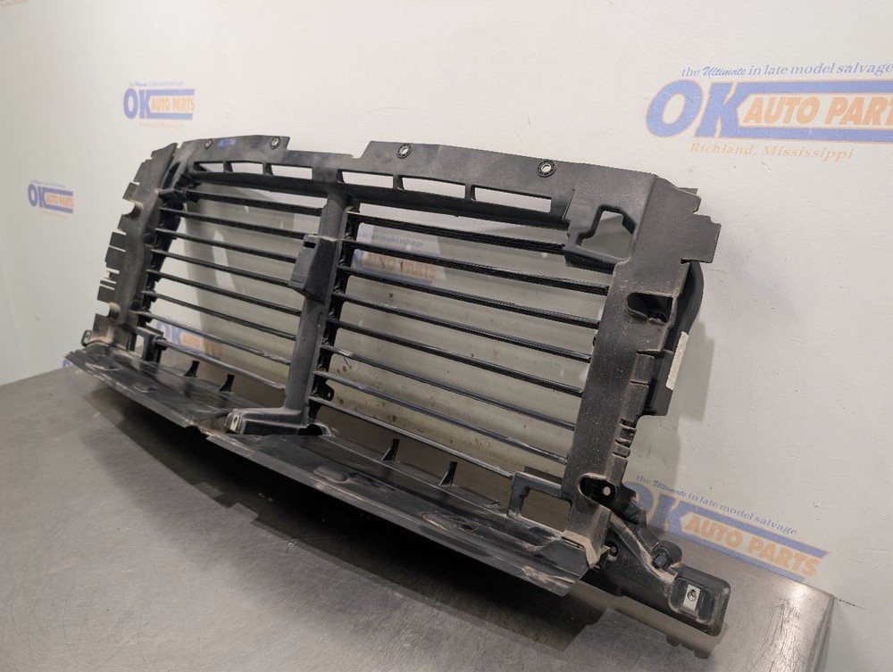 24 CHEVY SILVERADO 1500 5.3L SINGLE AIR SHUTTER